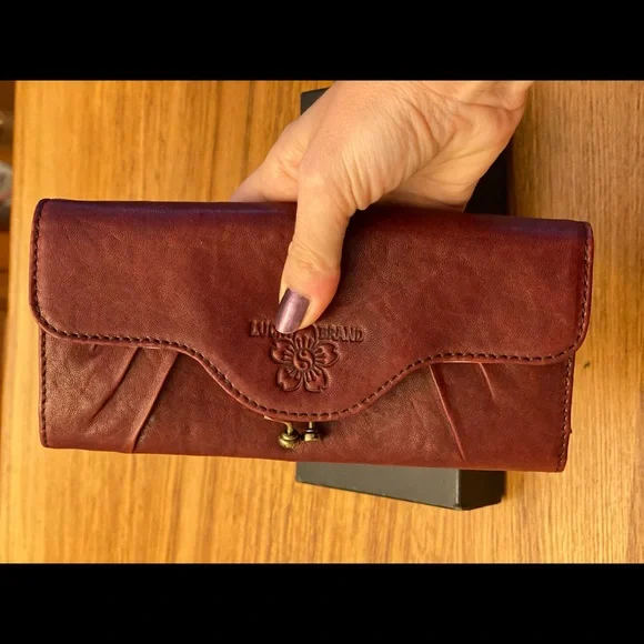 wallet - Picture 2 of 8